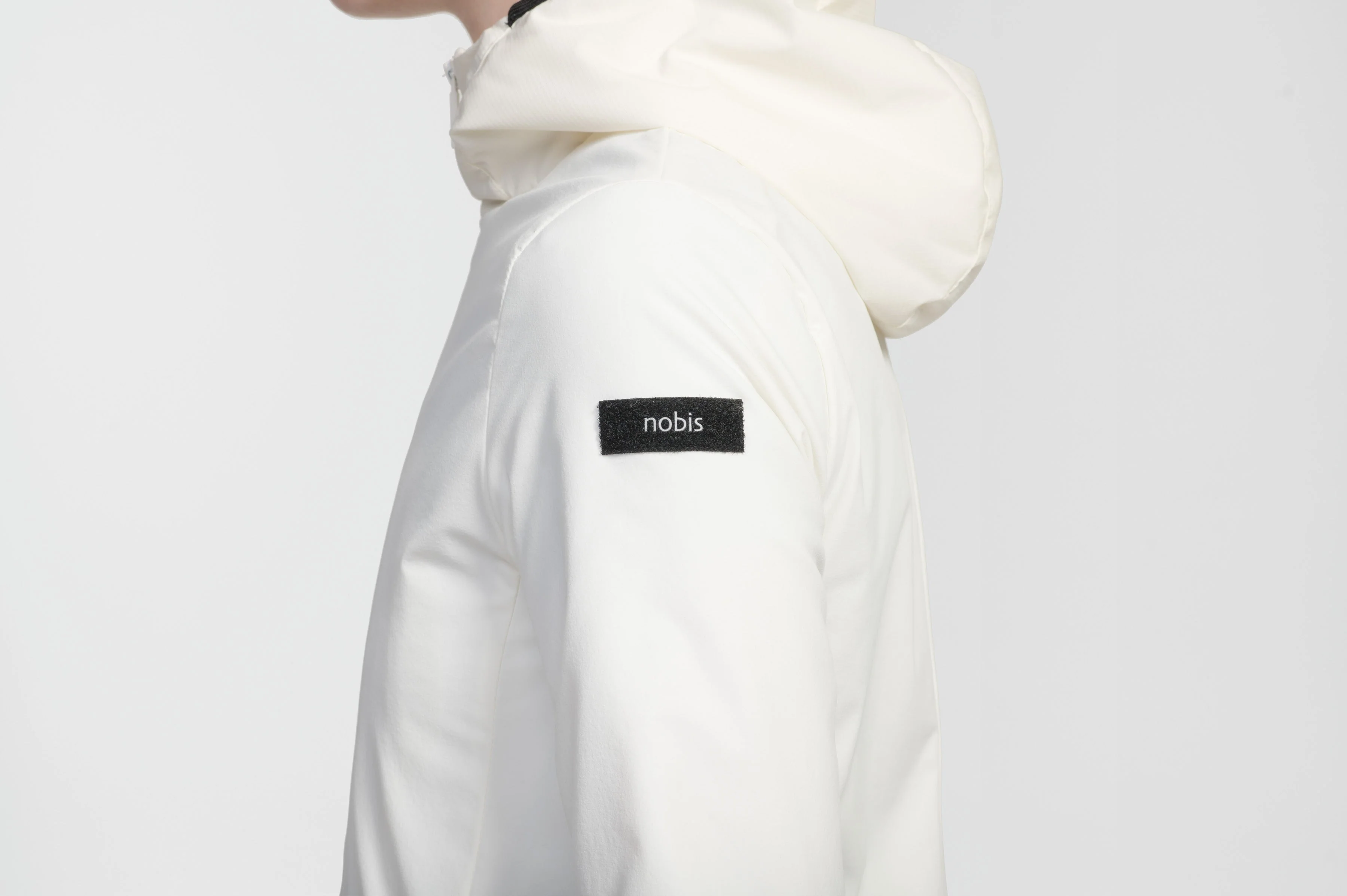 Arc Women's Hooded Mid Layer - Image 5