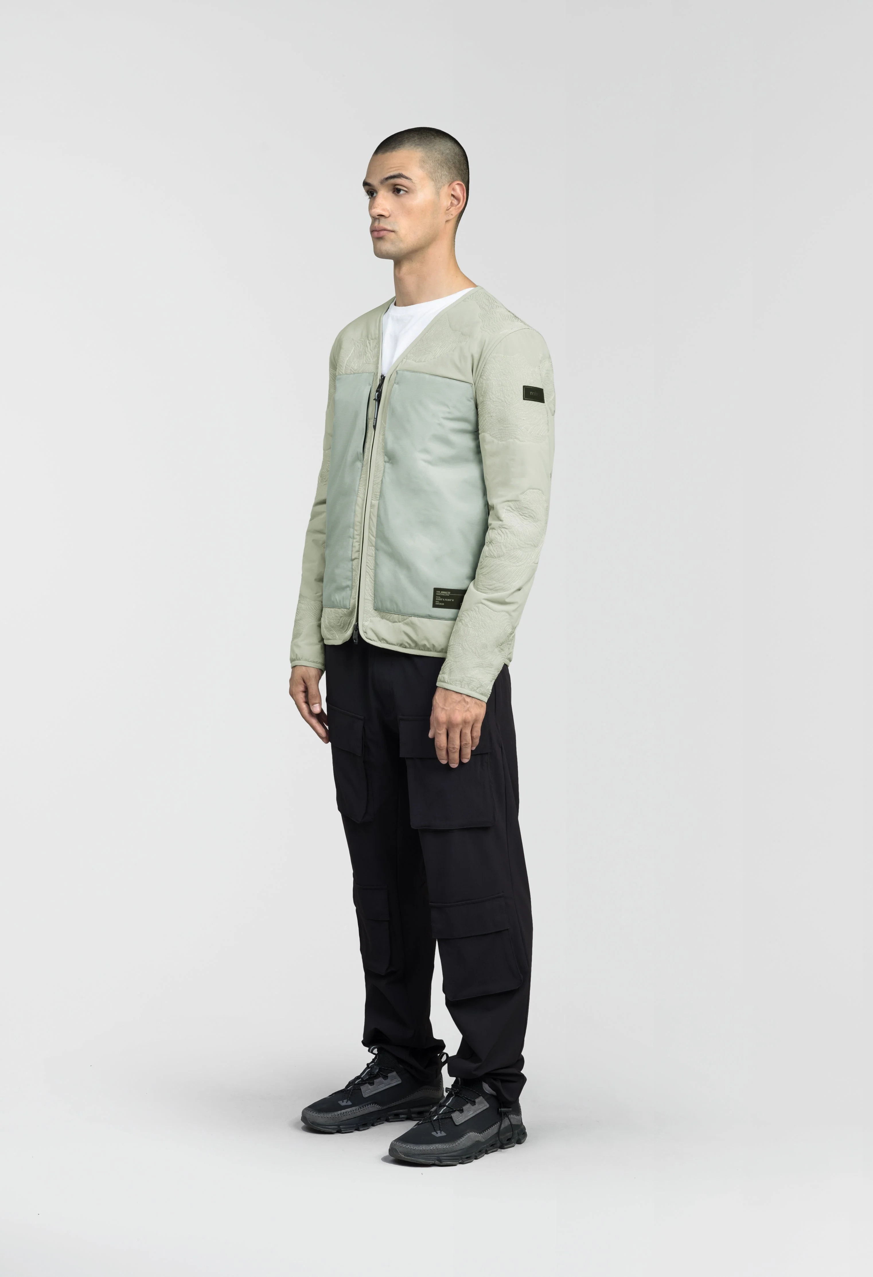 Gates Men's Performance Quilted V-Neck Jacket - Image 8