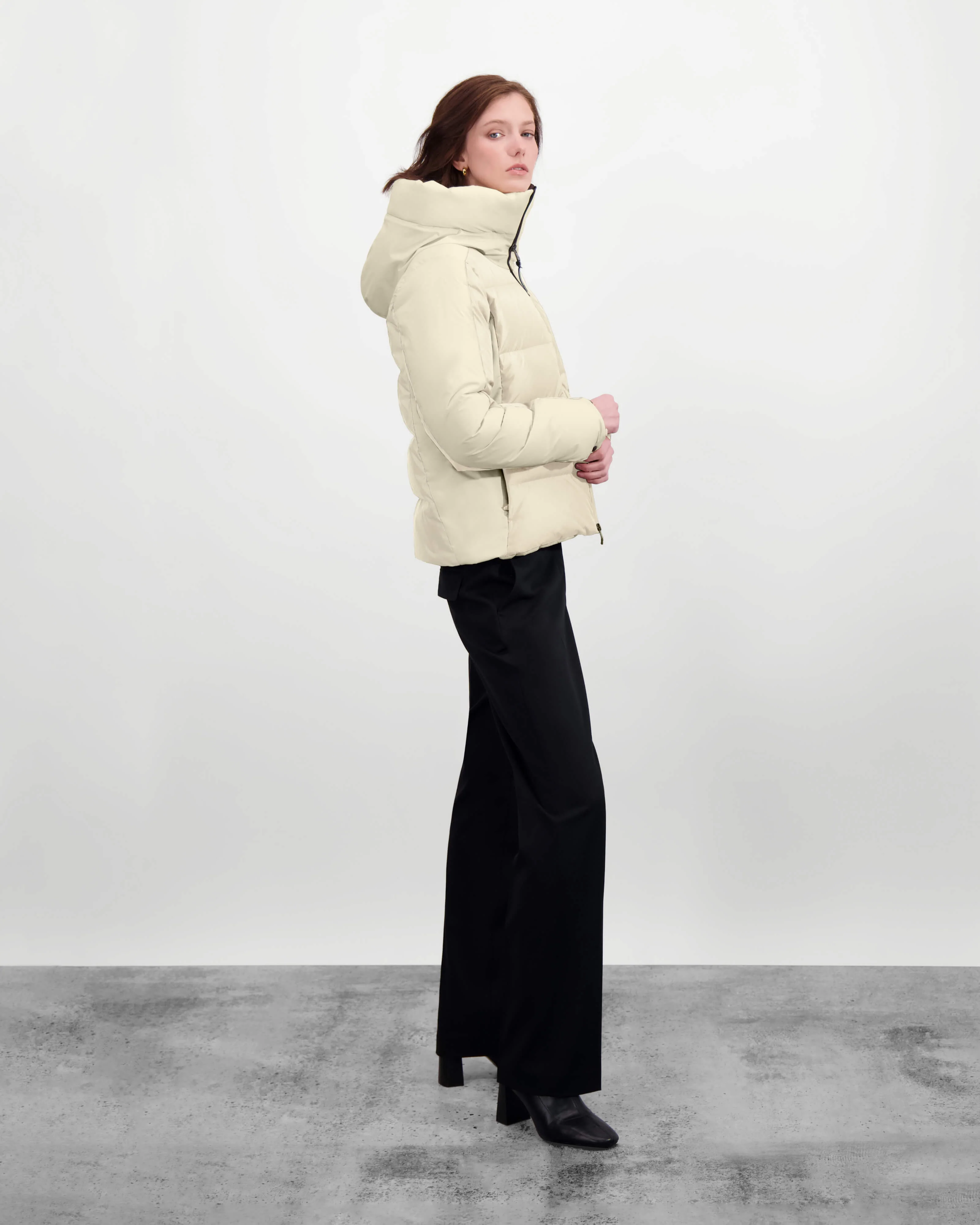 Halle Women's Performance Puffer Jacket - Image 15