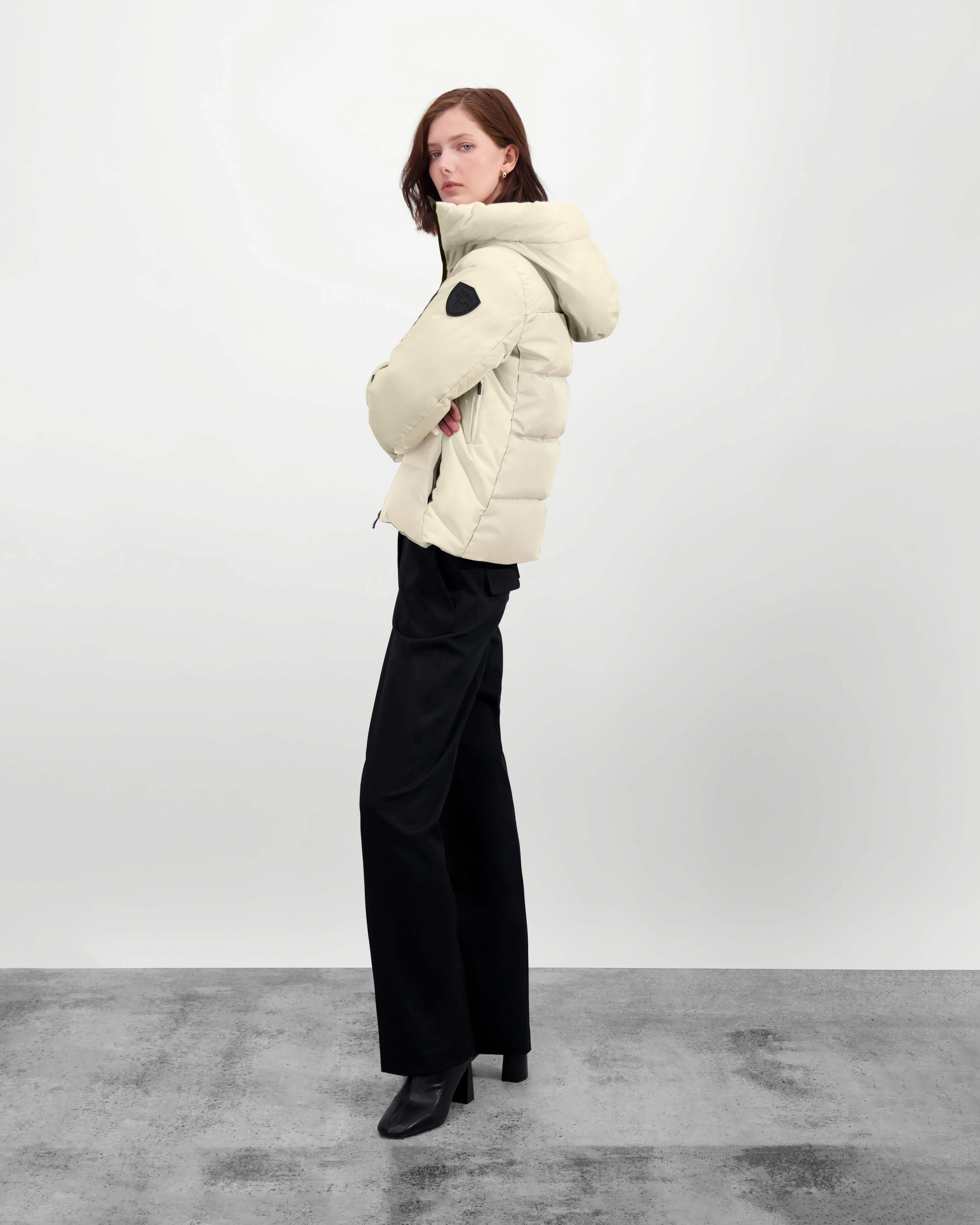 Halle Women's Performance Puffer Jacket - Image 16